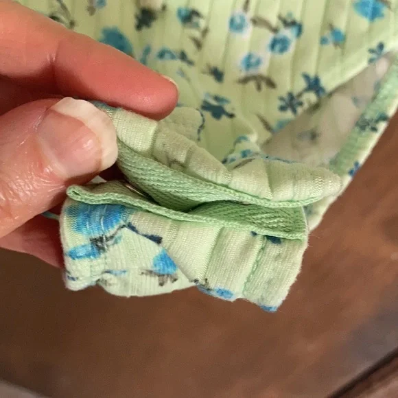 3/$12 Rue21 floral ribbed bodysuit with stretch L jr - Picture 9 of 17